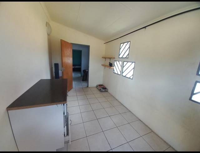 5 BEDROOM HOUSE FOR SALE IN PRIMROSE